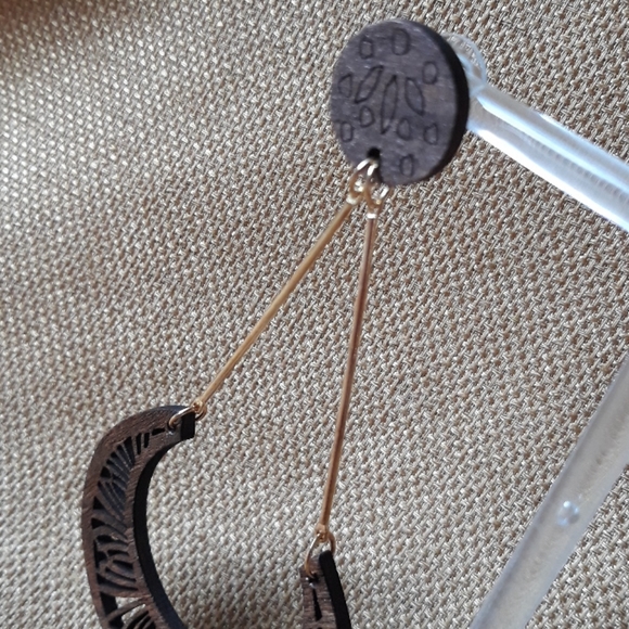*2 for $15* Wood Mandala Scoop drop earrings - Picture 5 of 6